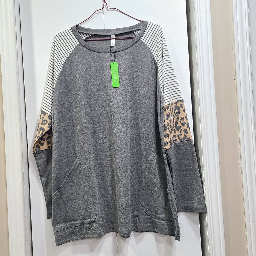 NWT Leopard print sleeves with pockets